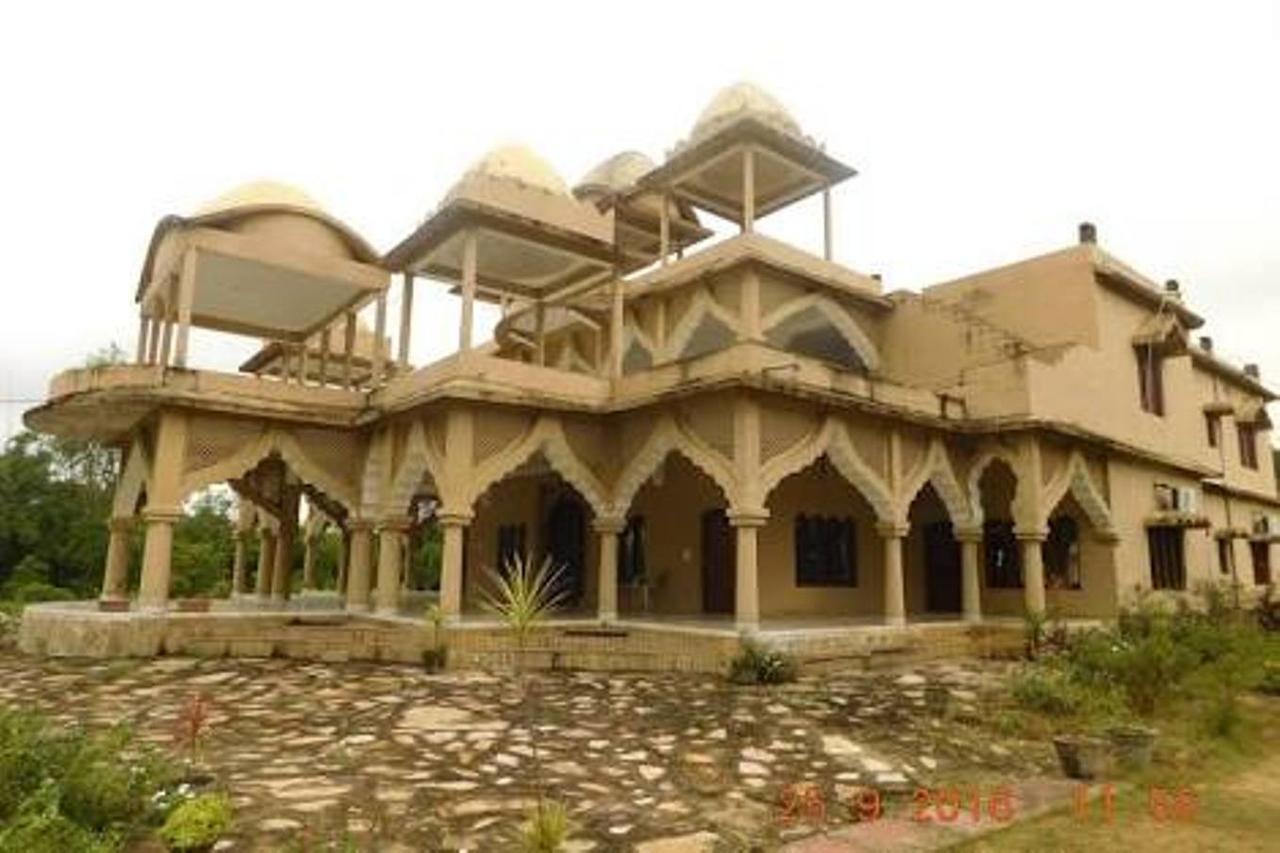 斑德哈瓦加皇家传统酒店 Bandhavgarh National Park 外观 照片